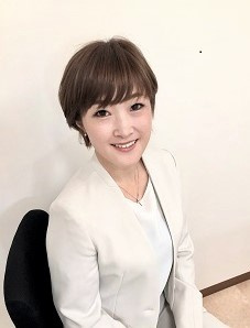 石原 麻衣