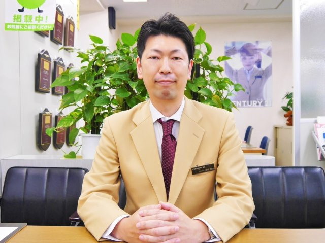 島袋 貴臣
