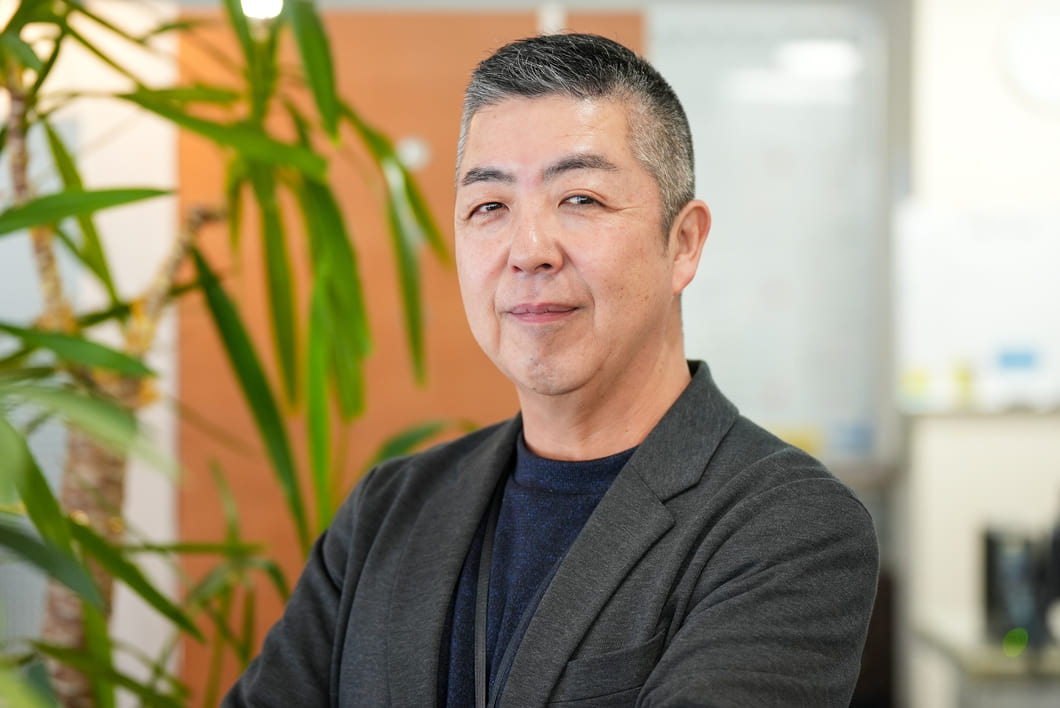 山際 良一