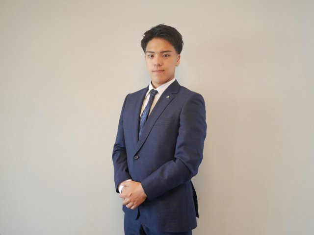 東 優伽