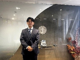 鈴木 仁也(本社)の画像1