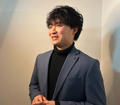 栗生 準也
